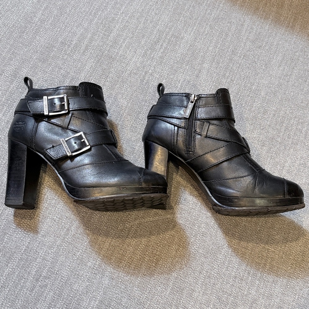 Harley Davidson Black Leather Buckle‎ Ankle Boots Block Heel D84447 Womens 8.5 - Picture 4 of 7